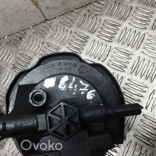 Volvo V50 Boîtier de filtre à carburant 9645928180