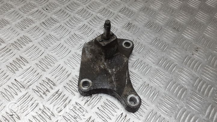 Ford Fiesta Supporto di montaggio scatola del cambio 2S617M125