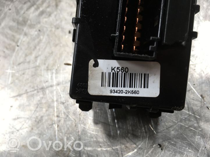 Hyundai i40 Wiper speed switch 934202K560