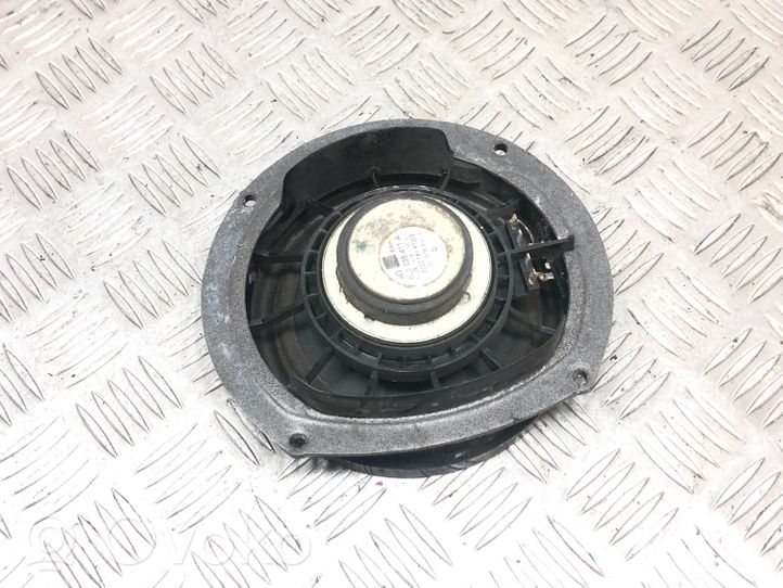 Seat Ibiza III (6L) Enceinte de porte arrière 6L0035411A