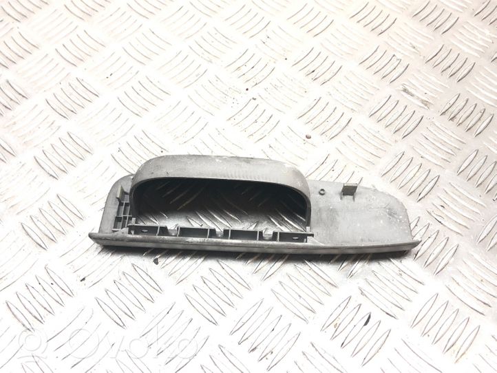 Ford Galaxy Moldura del asa de la puerta traser 7M35867172A