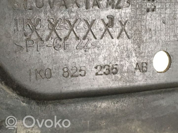 Volkswagen Golf V Osłona pod zderzak przedni / Absorber 1K0825235