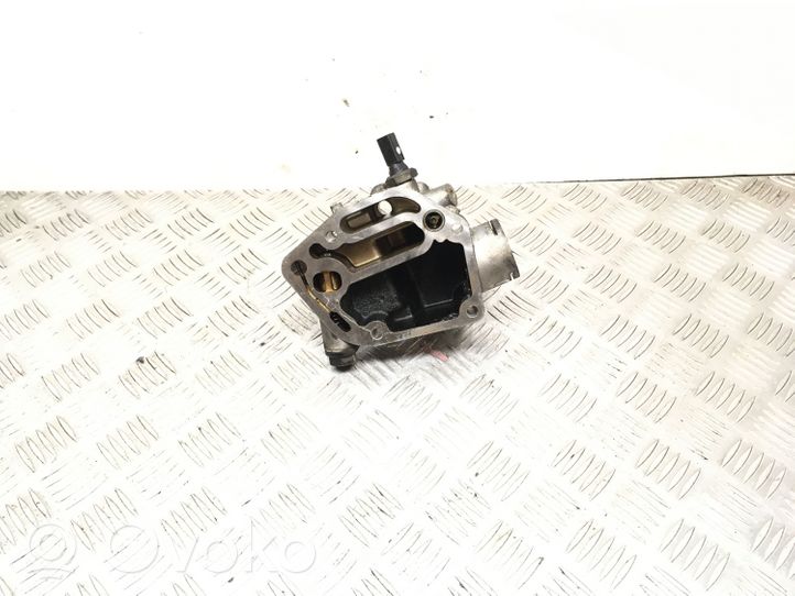 Volkswagen New Beetle Oil filter mounting bracket 06A115417