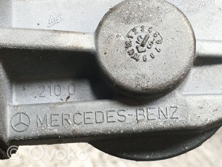 Mercedes-Benz E W210 Scatola dello sterzo 2100