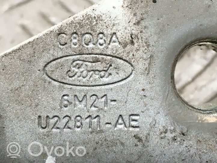 Ford Mondeo MK IV Передняя верхняя петля A046575