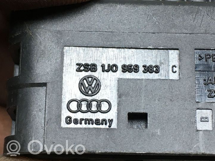 Volkswagen Jetta V Aizmugurējo durvju vadu instalācija 1K0959843C