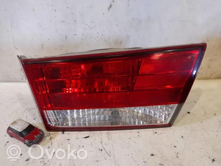 Hyundai Sonata Reverse light 