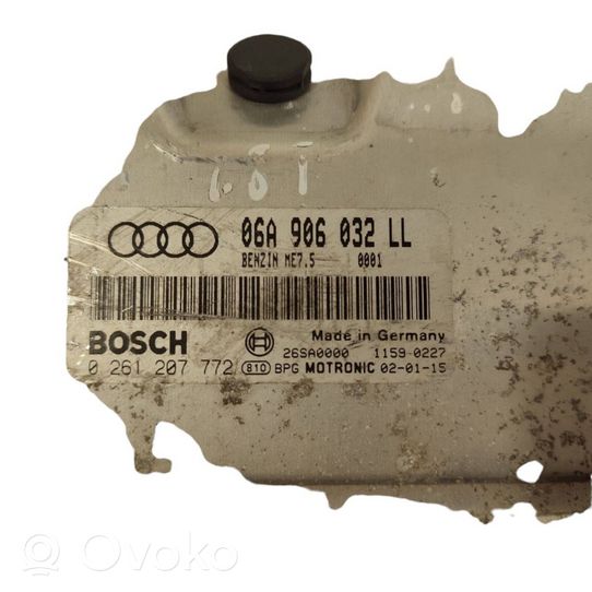 Audi A6 S6 C5 4B Unité de commande, module ECU de moteur 06A906032LL