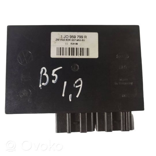 Audi A4 S4 B5 8D Comfort/convenience module 1J0959799R