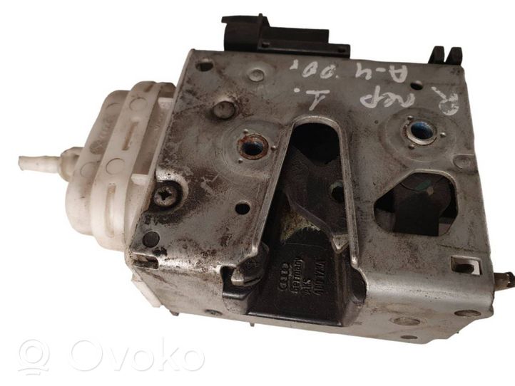 Audi A4 S4 B5 8D Zamek drzwi przednich 8D2837016F