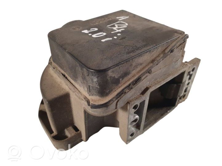 Audi 80 90 S2 B4 Misuratore di portata d'aria 037906301C