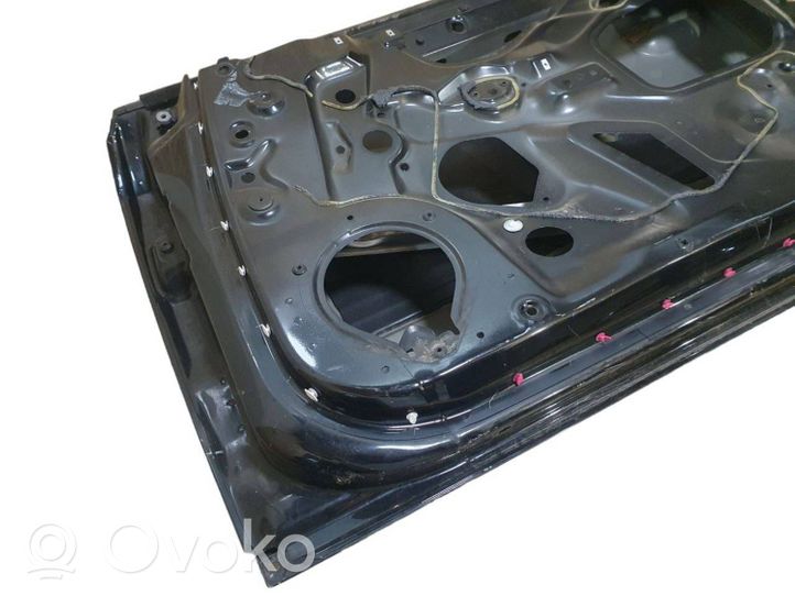 Audi A4 S4 B6 8E 8H Moulures des vitres de la porte avant 