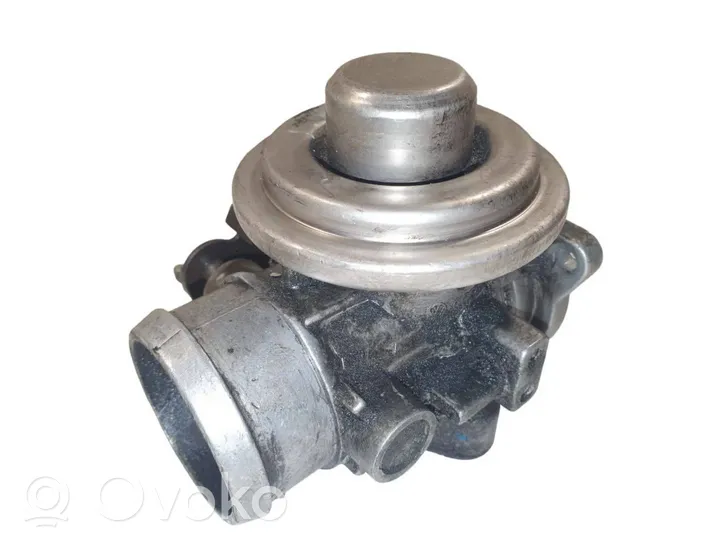 Volkswagen Bora Soupape vanne EGR 038131501E