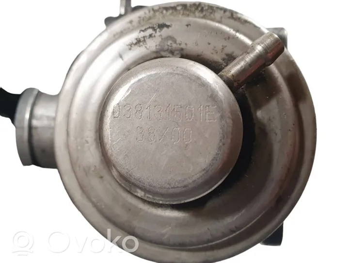 Volkswagen Bora Soupape vanne EGR 038131501E