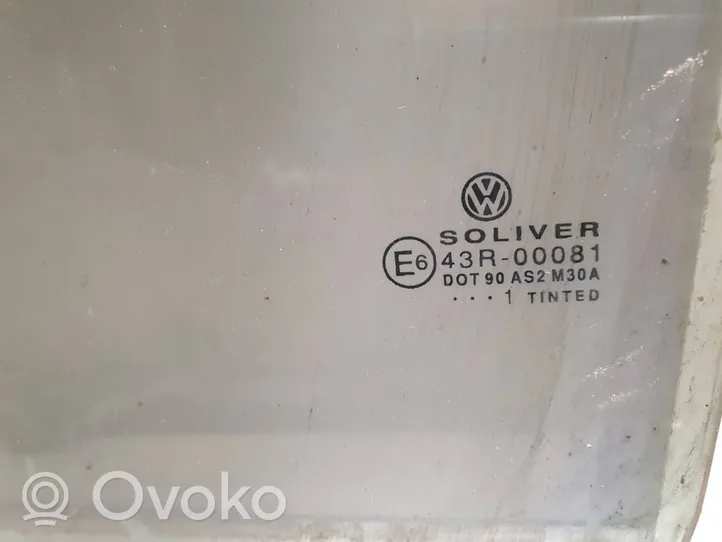 Volkswagen PASSAT B5 Takaoven ikkunalasi 43R00081