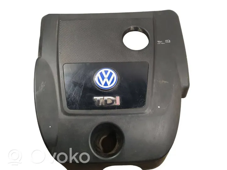 Volkswagen Golf IV Moottorin koppa 038103925AJ