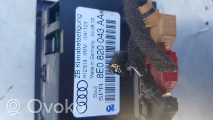 Audi A4 S4 B6 8E 8H Centralina del climatizzatore 8E0820043AA