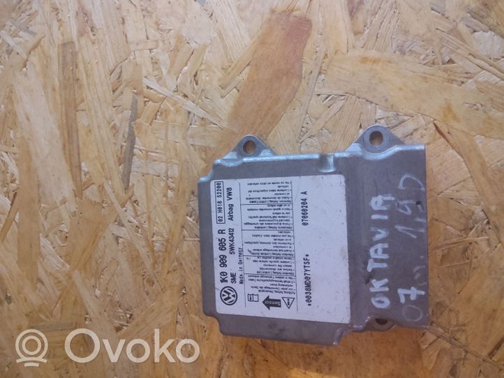 Skoda Octavia Mk2 (1Z) Module de contrôle airbag 1K0909605R