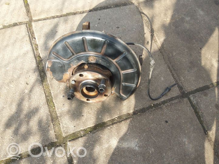 Volkswagen Tiguan Front wheel hub 