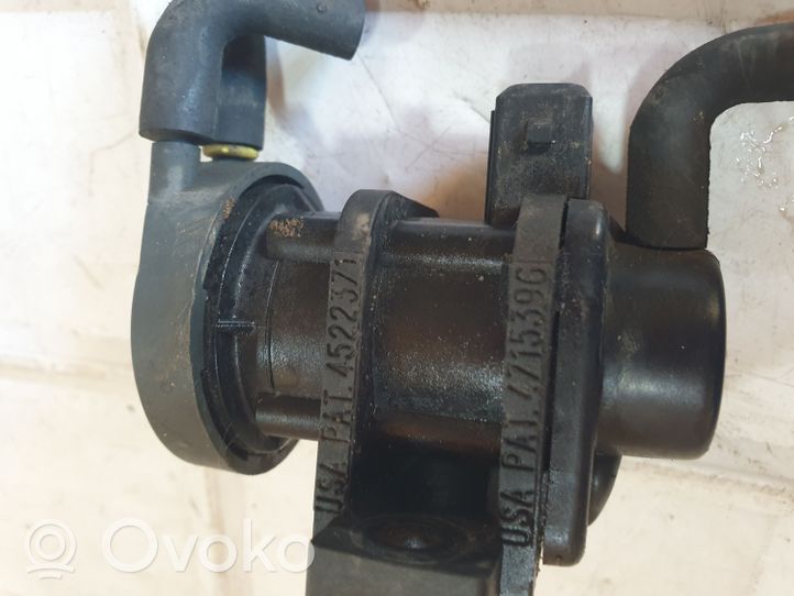 Opel Zafira A Solenoidinis vožtuvas 4522371