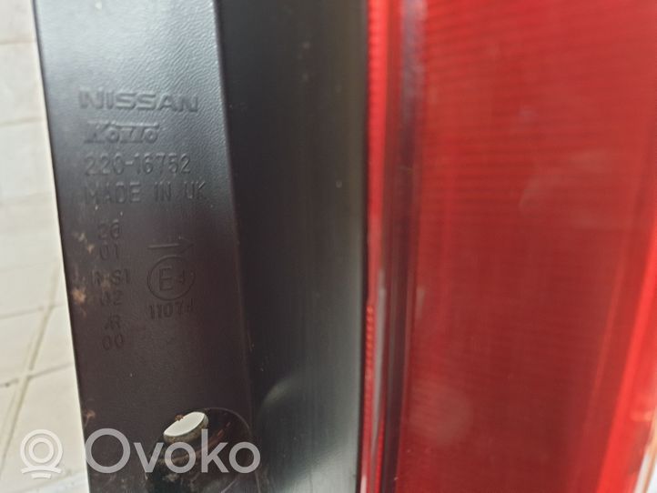 Nissan Note (E11) Aizmugurējais lukturis virsbūvē 22016752