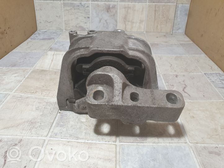 Volkswagen Golf V Supporto di montaggio del motore 1K0199262AS