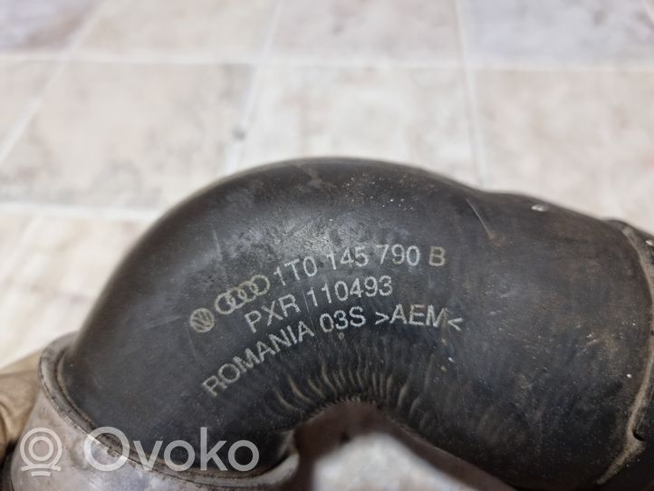 Volkswagen Golf V Tuyau d'admission d'air turbo 1T0145790B