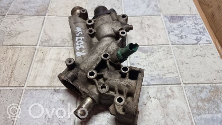 Peugeot 307 Termostaatin kotelo 9653298580