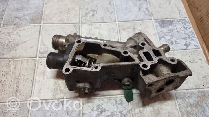 Peugeot 307 Termostaatin kotelo 9653298580