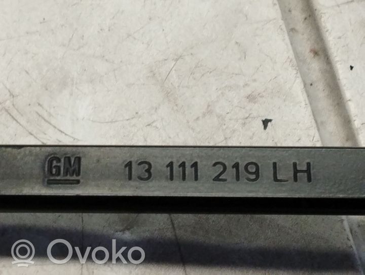 Opel Astra H Wycieraczka szyby przedniej / czołowej 13111219LH