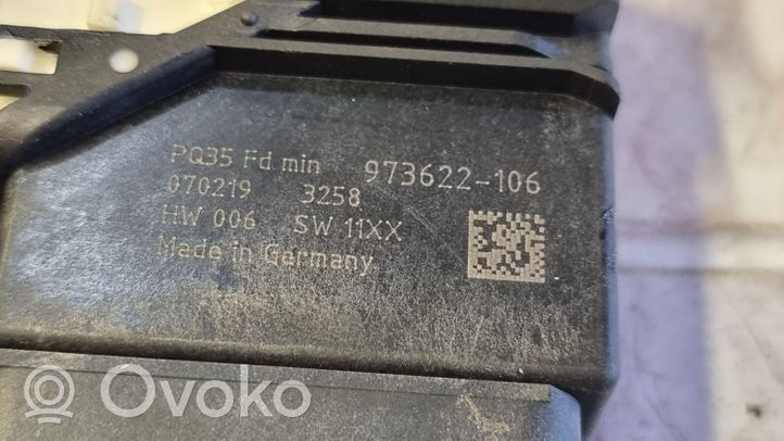 Volkswagen PASSAT B6 Takaoven ikkunan nostomoottori 1K0959704P