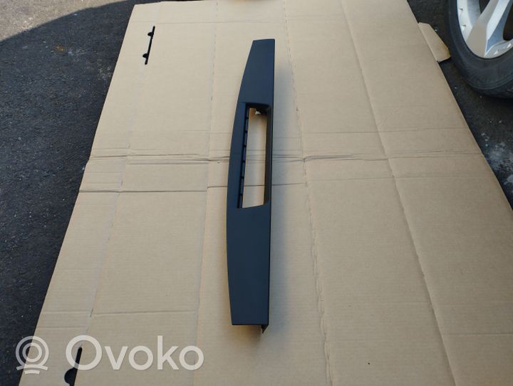 Subaru Forester SH Rivestimento di protezione sottoporta del bagagliaio/baule 94311SC000