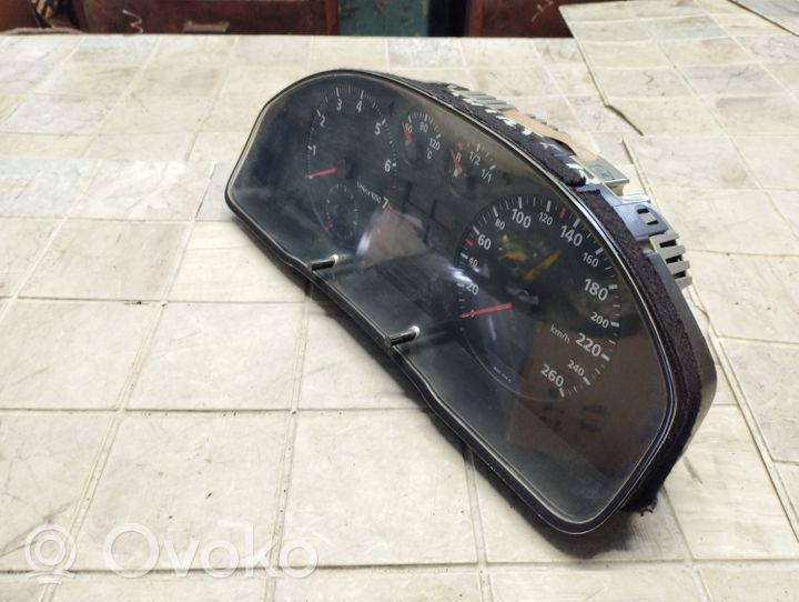 Audi A4 S4 B5 8D Compteur de vitesse tableau de bord 81071431