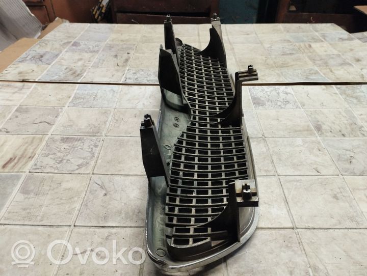 Mazda Xedos 9 Maskownica / Grill / Atrapa górna chłodnicy T00150711