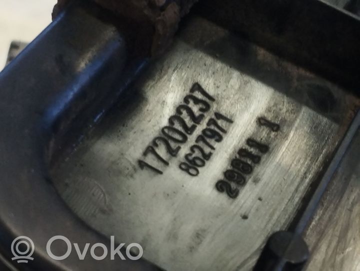Volvo S60 Aktiivihiilisuodattimen polttoainehöyrysäiliö 17202237