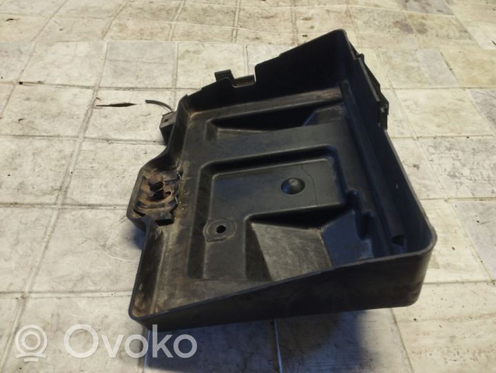 Opel Zafira A Boîte de batterie 24449812