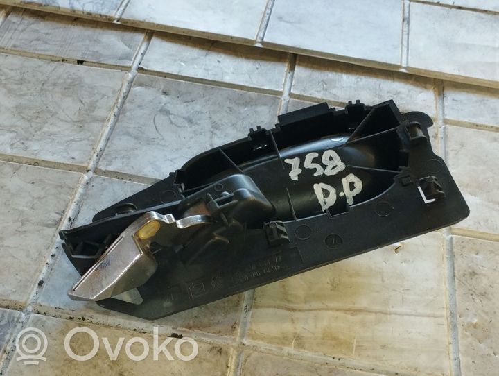 Peugeot 307 Poignée inférieure de porte avant 9643604477