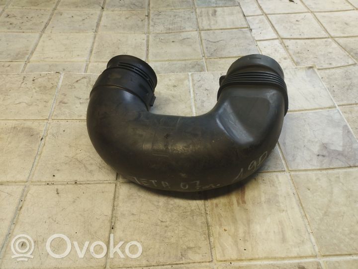 Volkswagen Jetta V Część rury dolotu powietrza 1K0129618AT