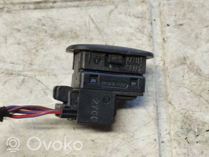 Volkswagen Tiguan Alarm switch 6Q0962109B