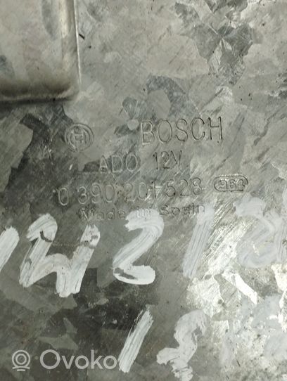 Mitsubishi Carisma Silniczek wycieraczki szyby tylnej 0390201528