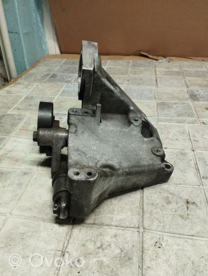 Saab 9-3 Ver2 Supporto di montaggio della pompa del servosterzo 90502550