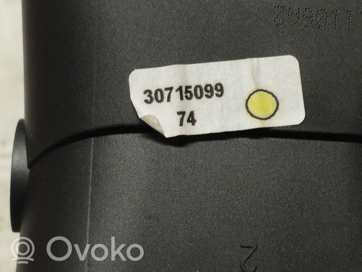 Volvo V50 Boczna kratka nawiewu deski rozdzielczej 30715099