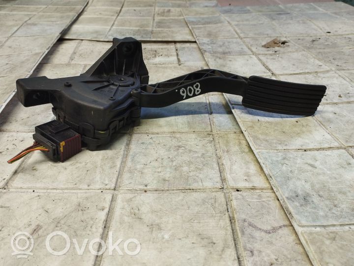 Mitsubishi Colt Gaspedal A4543000304