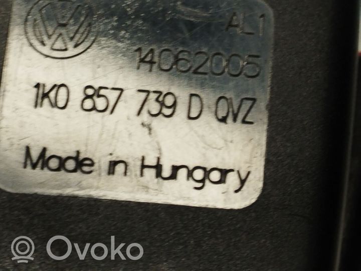 Volkswagen Golf V Klamra środkowego pasa bezpieczeństwa fotela tylnego 1K0857739D