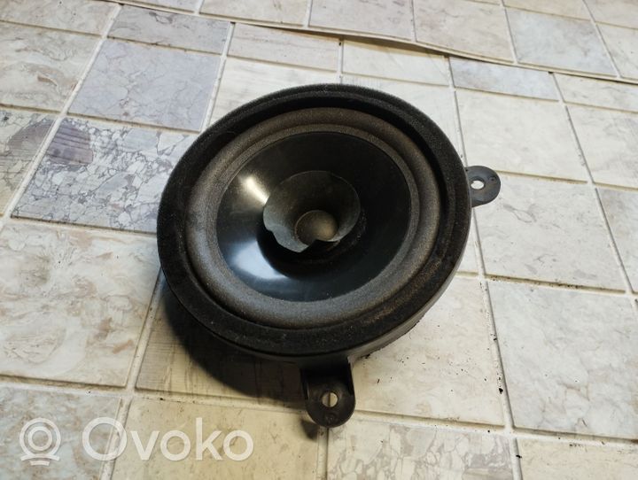 Subaru Outback Enceinte de plage arrière 86301AJ020