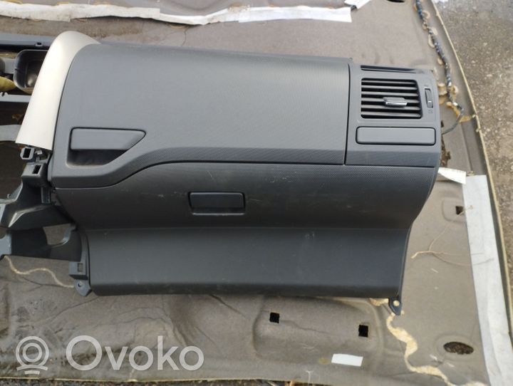 Toyota Auris 150 Deska rozdzielcza 5530202070