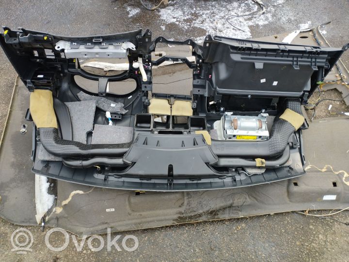 Toyota Auris 150 Deska rozdzielcza 5530202070