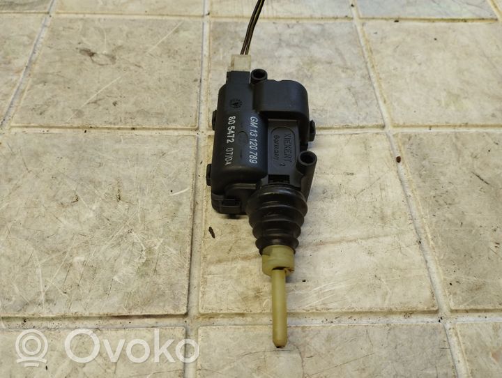 Opel Astra G Motorino del tappo del serbatoio del carburante 13120789