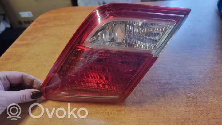 Toyota Camry Lampy tylnej klapy bagażnika 33102