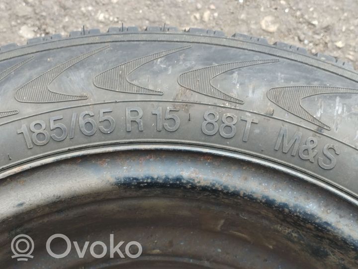 Volvo V70 R15-vararengas 9157507